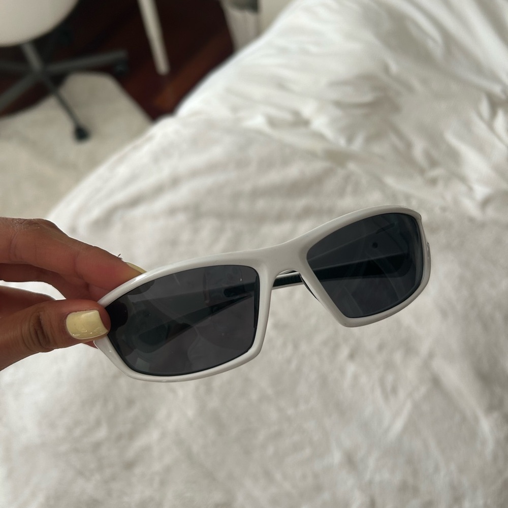 Sunglass Bundle - Picture 4 of 4